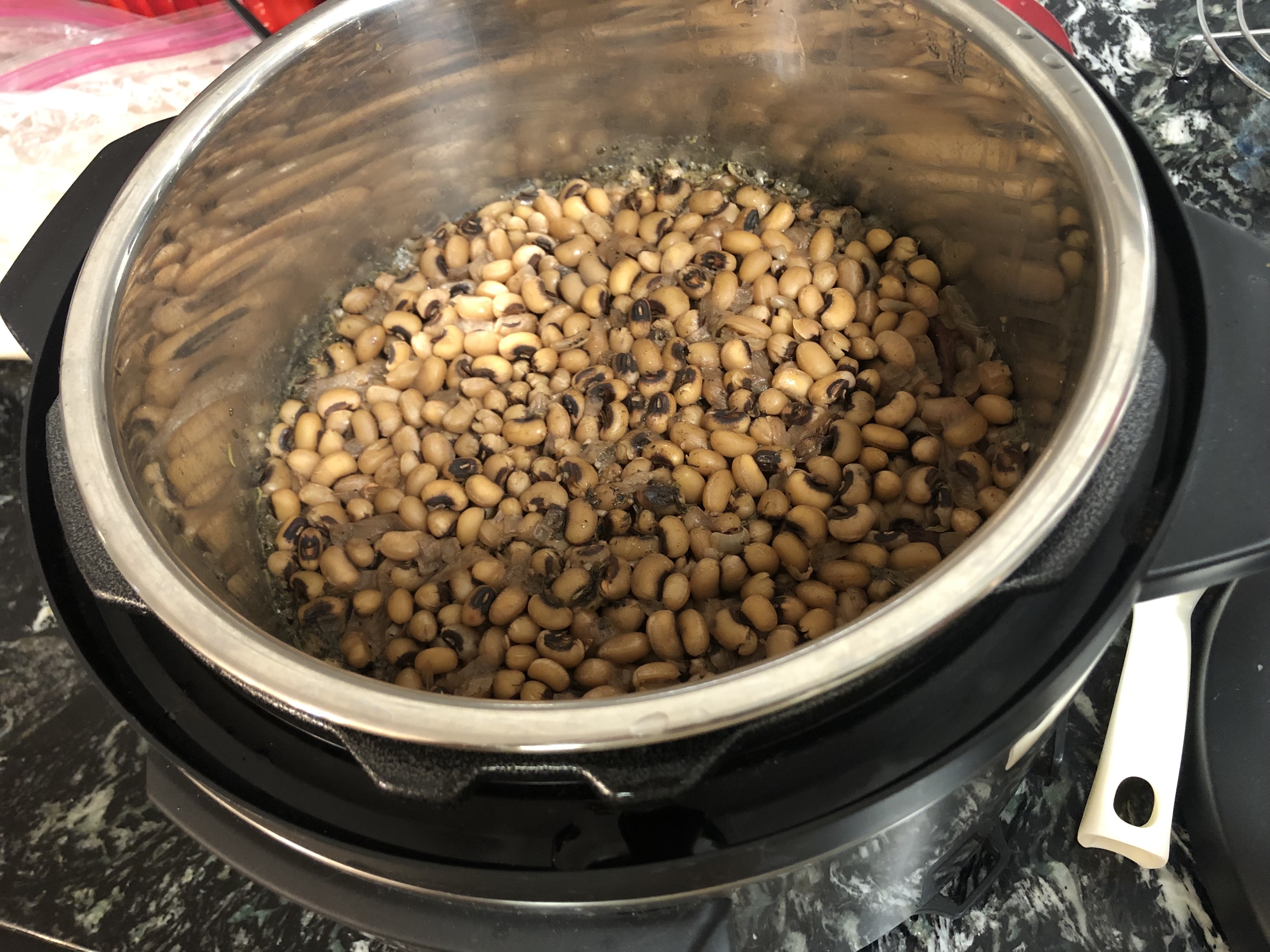 Peas in pressure cooker
